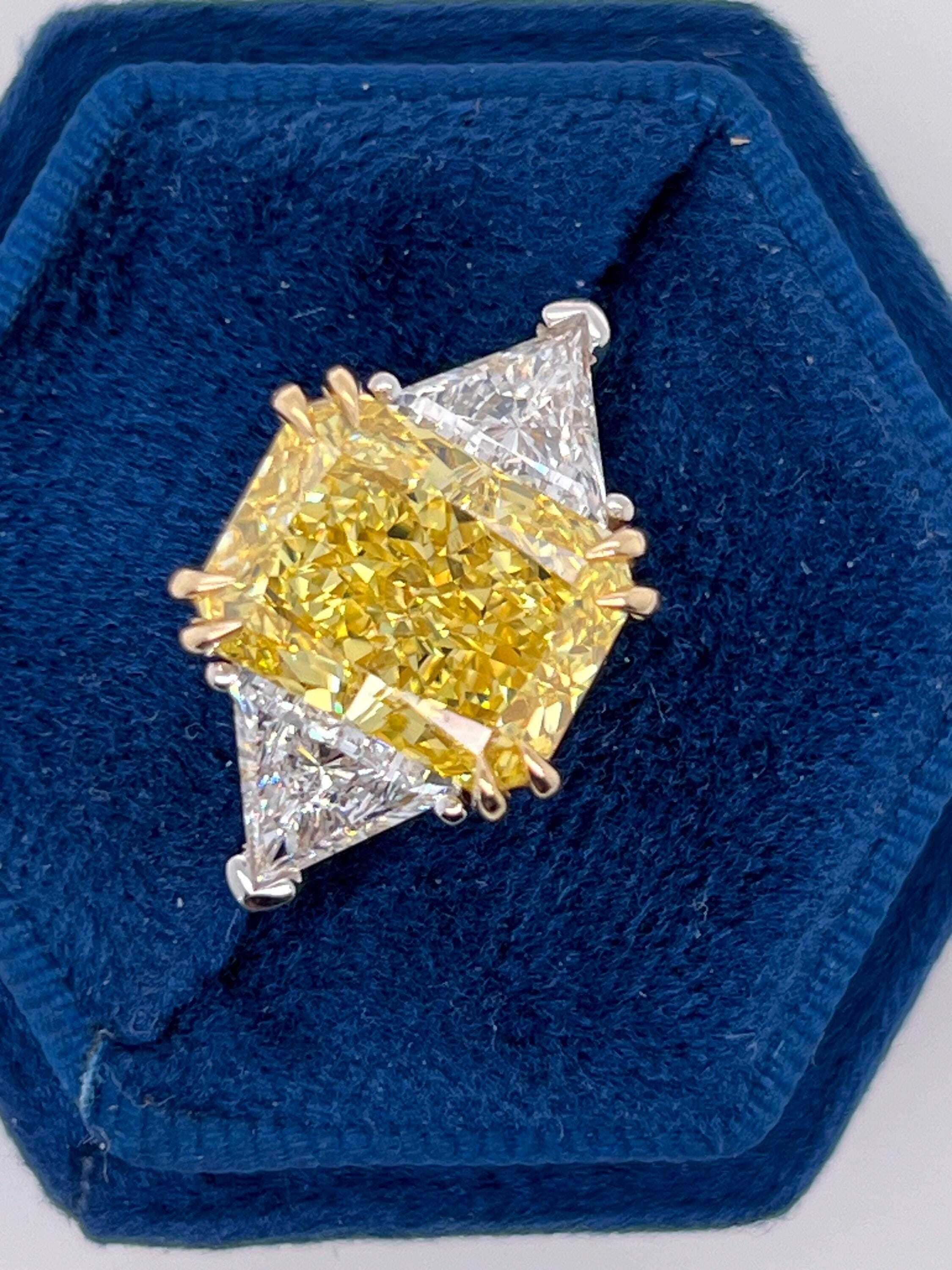 Fancy Vivid Yellow VVS1 Clarity 9.25 Carat Total Radiant Cut Diamond Three Stone Side Trillions, Two Tone Engagement Ring