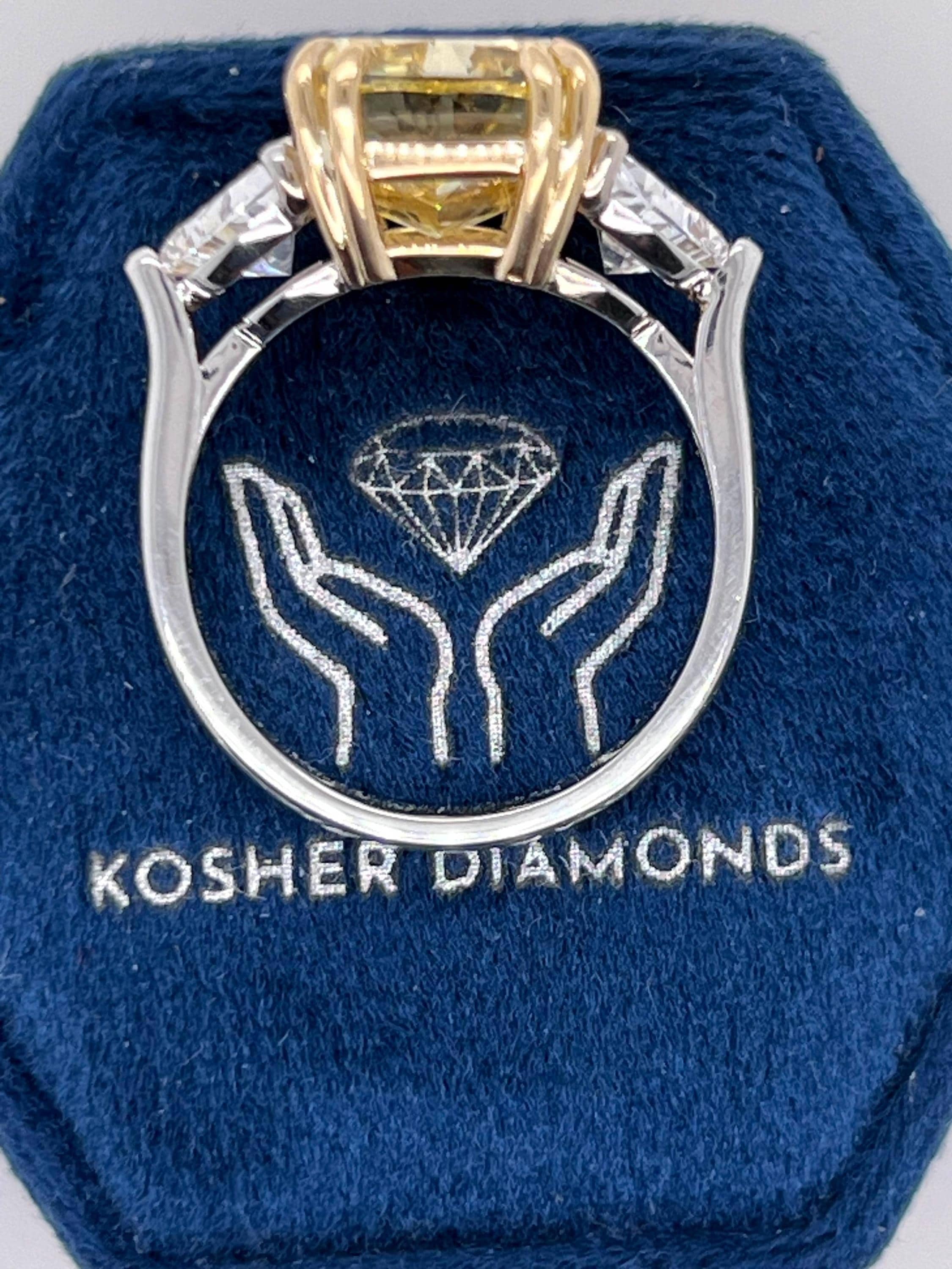 9.5 Carat Total Fancy Vivid Yellow VVS2 Cushion Cut Diamond Three Stone Half Moon Two Tone Engagement Ring
