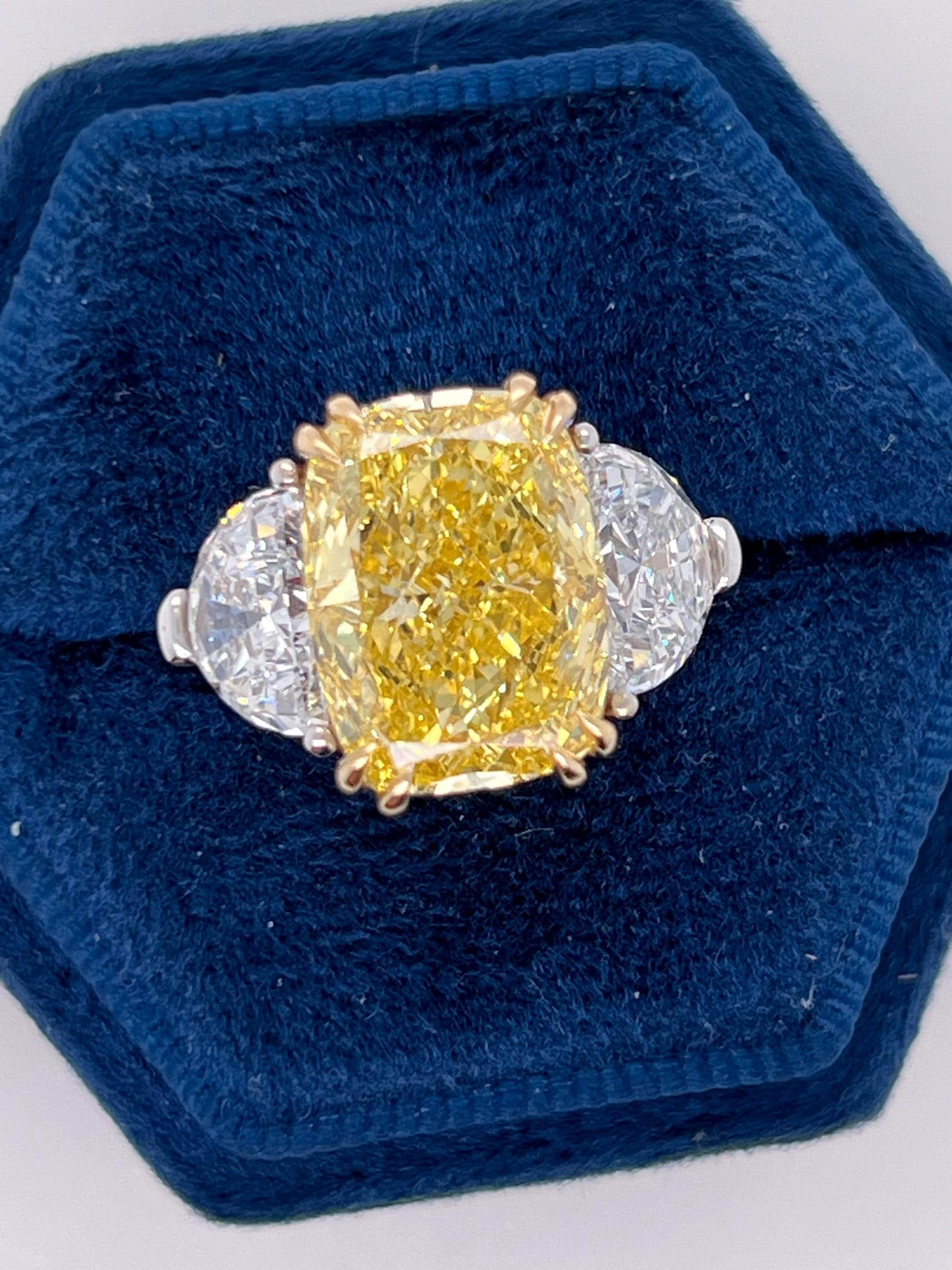 9.5 Carat Total Fancy Vivid Yellow VVS2 Cushion Cut Diamond Three Stone Half Moon Two Tone Engagement Ring