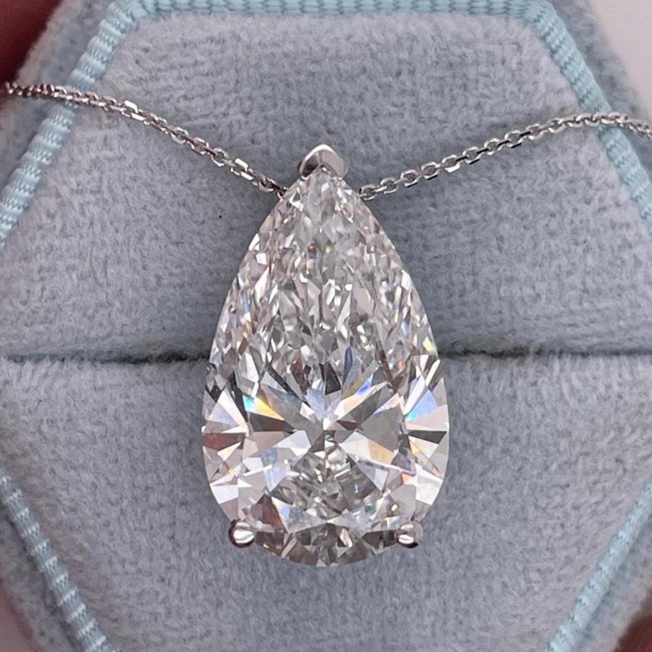 10 Carat F Color VVS2 Clarity Pear Cut Diamond Solitaire Pendant