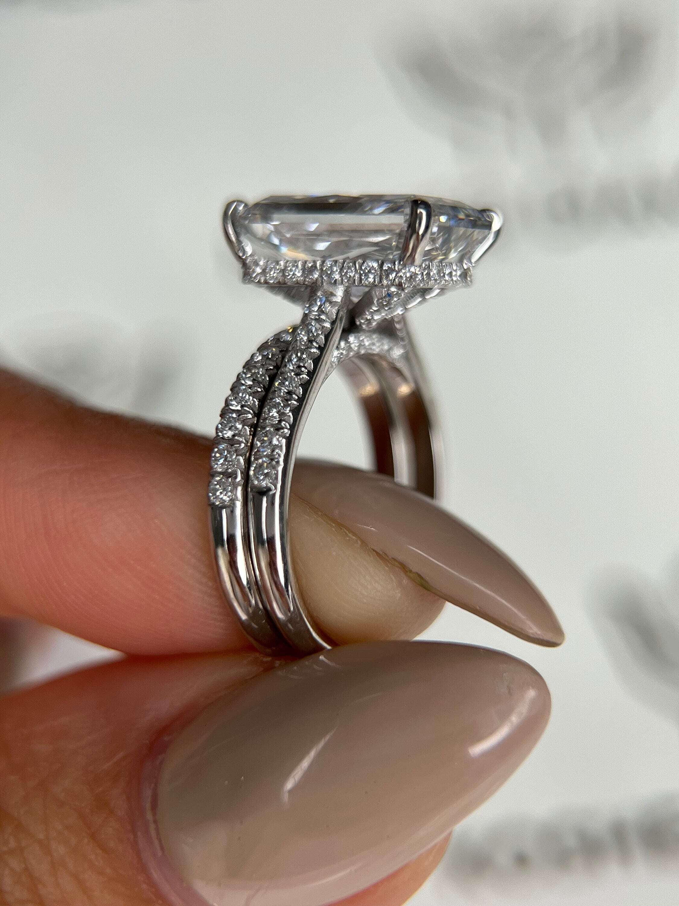 5.75 Carat Total Weight Elongated Radiant Cut Diamond Engagement Ring Set, Matching Diamond Band