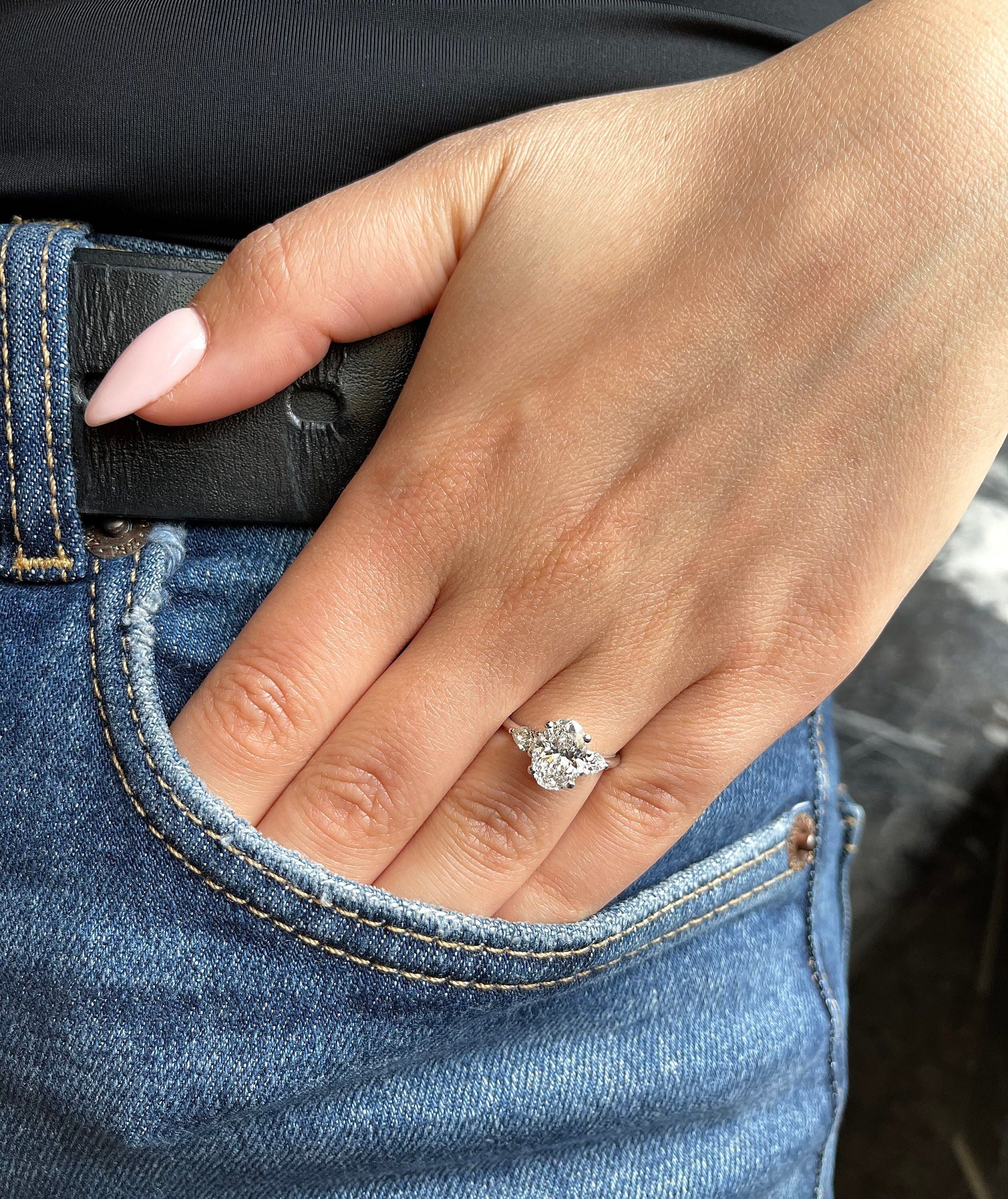 2.5 Carat Oval Cut Three Stone Diamond Engagement Ring, Side Pear Diamonds