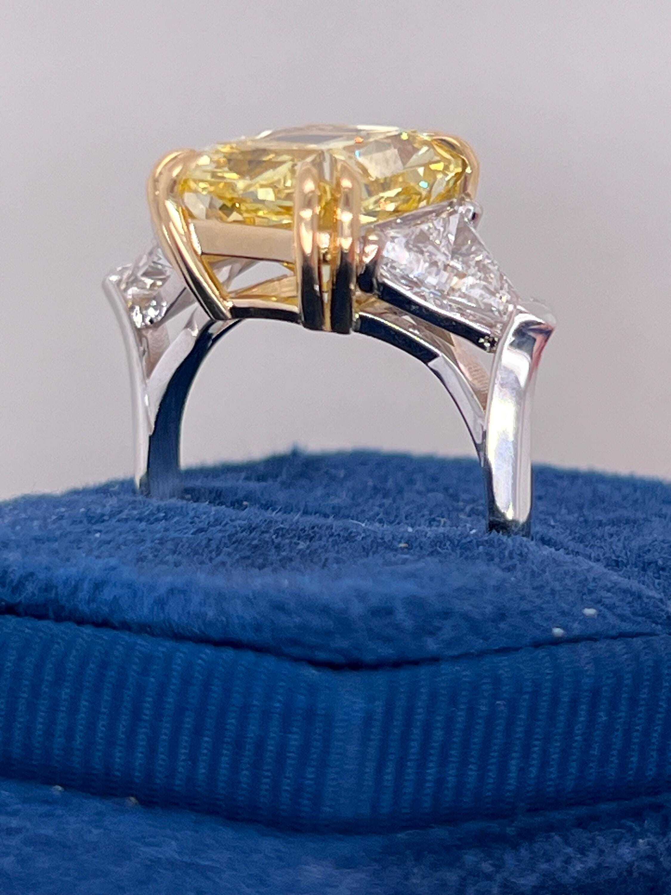 Fancy Vivid Yellow VVS1 Clarity 9.25 Carat Total Radiant Cut Diamond Three Stone Side Trillions, Two Tone Engagement Ring