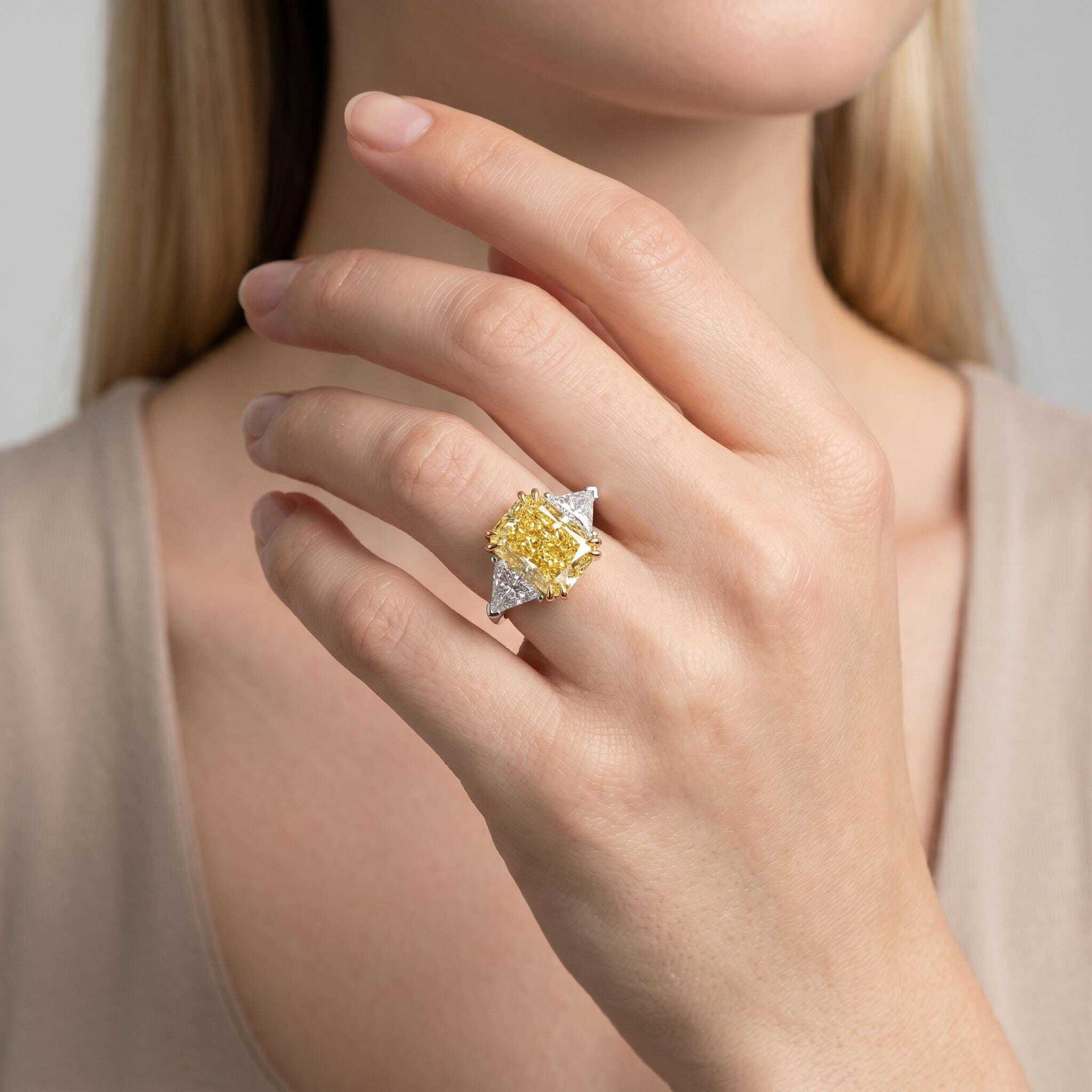 Fancy Vivid Yellow VVS1 Clarity 9.25 Carat Total Radiant Cut Diamond Three Stone Side Trillions, Two Tone Engagement Ring