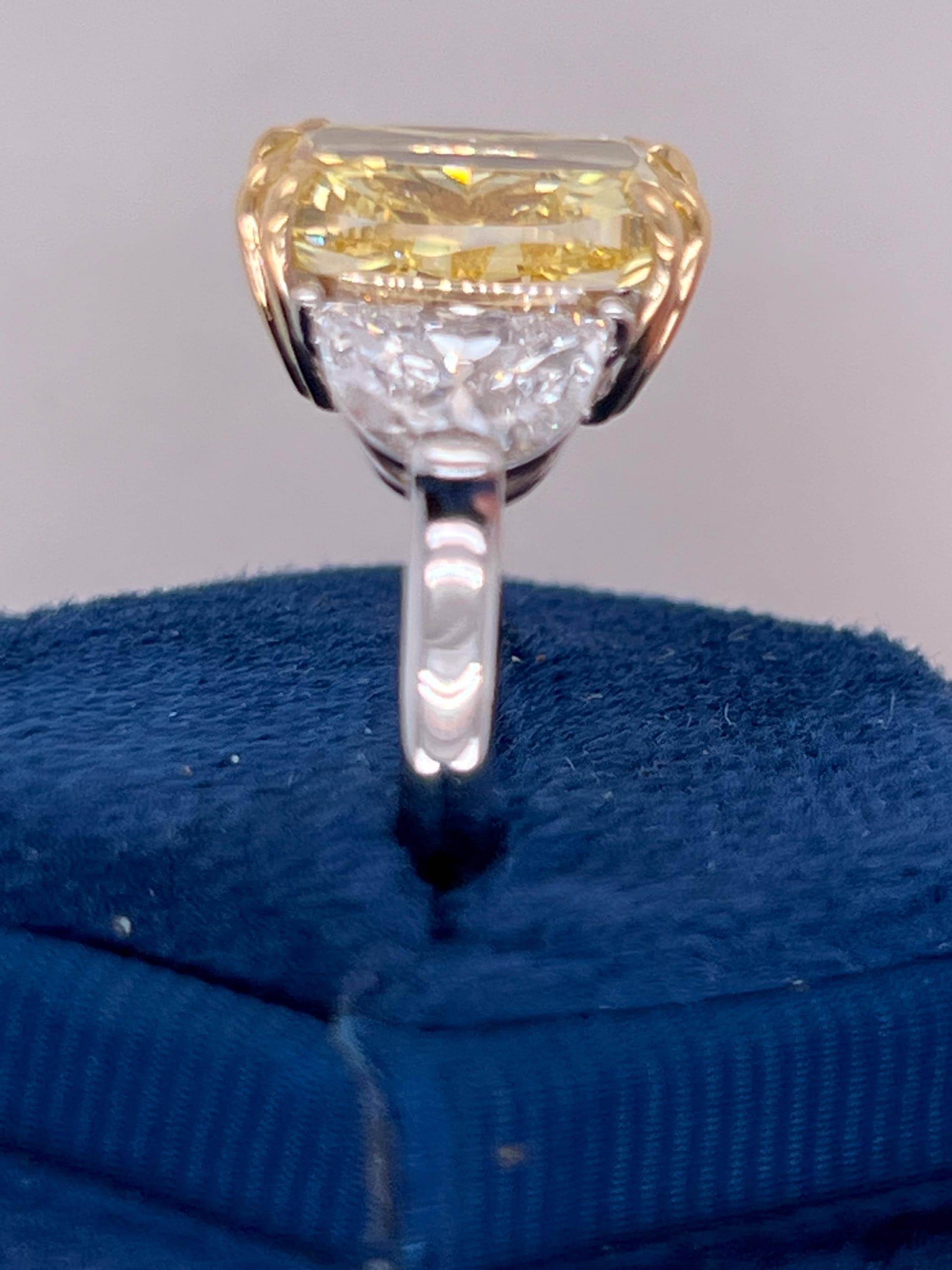 9.5 Carat Total Fancy Vivid Yellow VVS2 Cushion Cut Diamond Three Stone Half Moon Two Tone Engagement Ring
