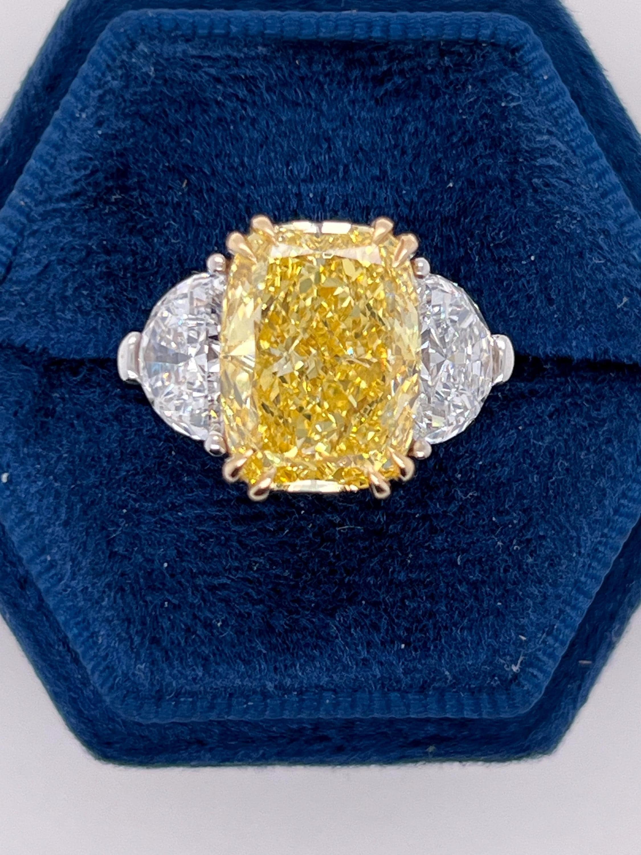 9.5 Carat Total Fancy Vivid Yellow VVS2 Cushion Cut Diamond Three Stone Half Moon Two Tone Engagement Ring