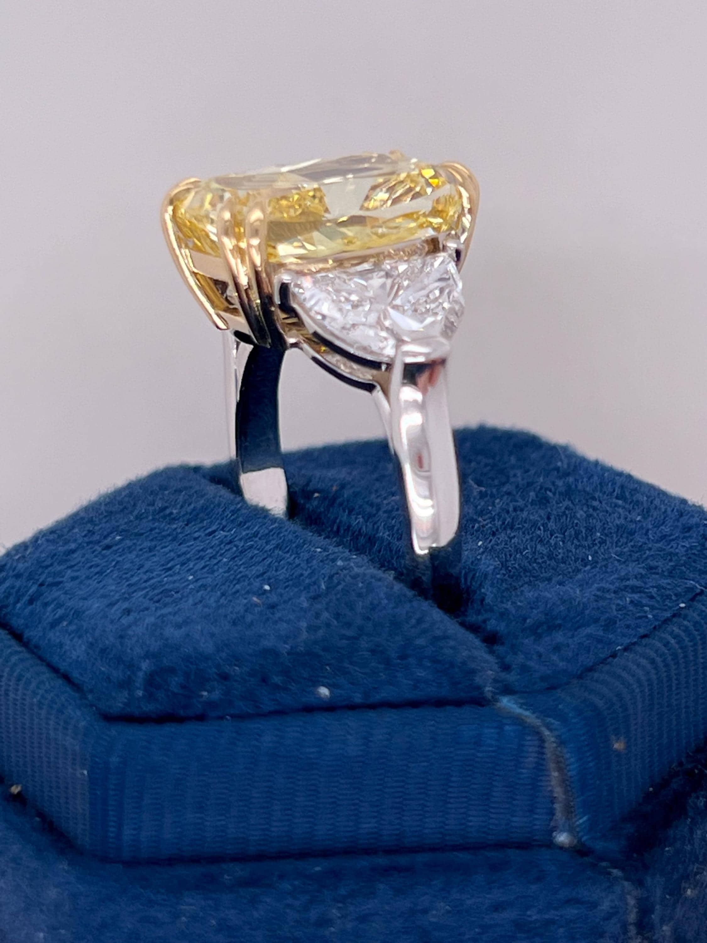 9.5 Carat Total Fancy Vivid Yellow VVS2 Cushion Cut Diamond Three Stone Half Moon Two Tone Engagement Ring