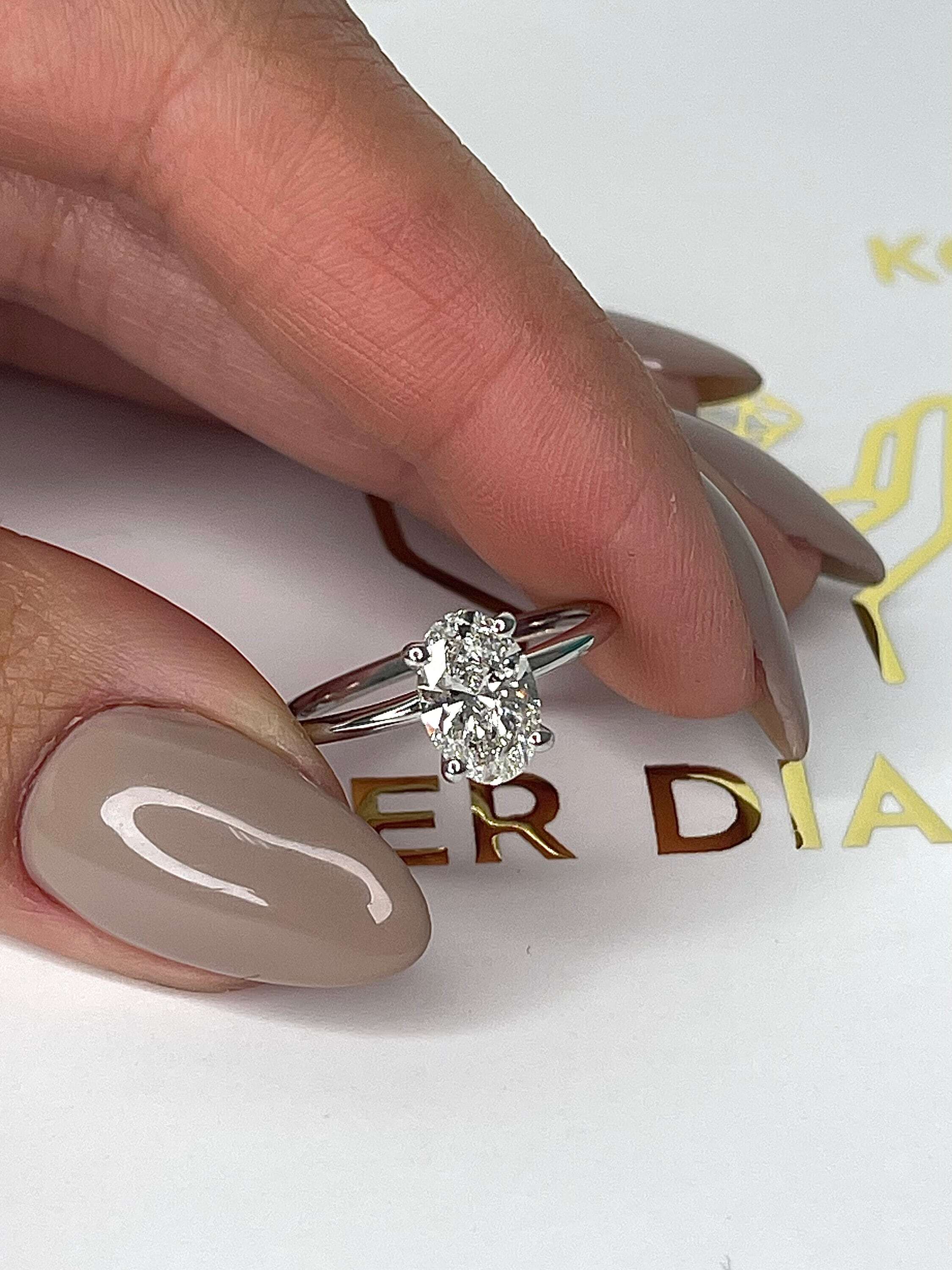 1 Carat Oval Cut Diamond Solitaire Engagement Ring