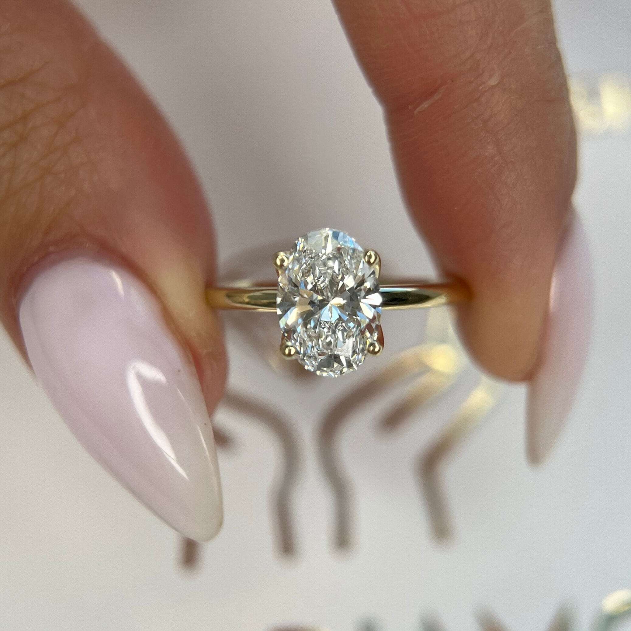 Tulip Design 1.5 Carat Oval Excellent Cut Diamond Solitaire Engagement Ring