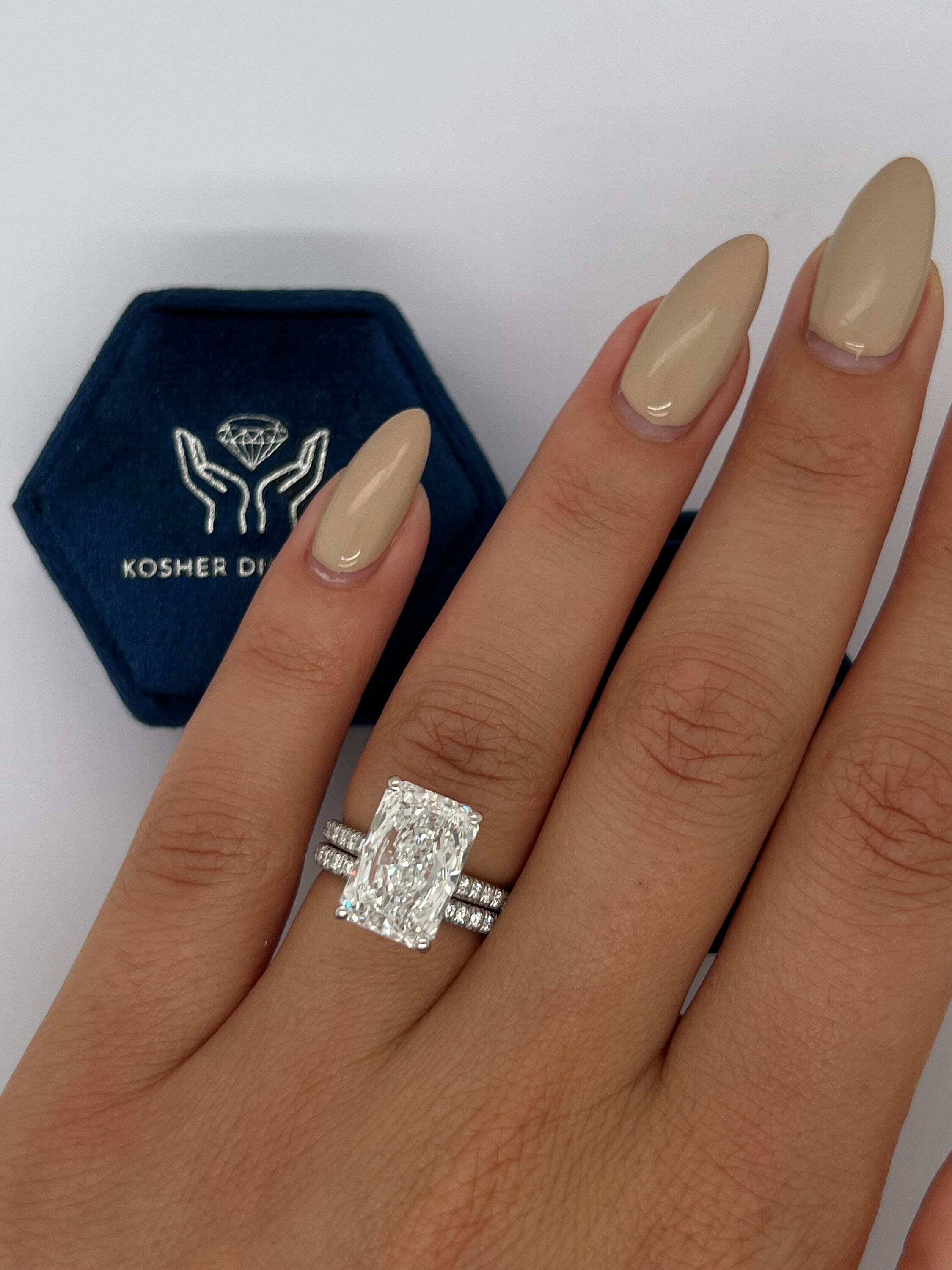 5.75 Carat Total Weight Elongated Radiant Cut Diamond Engagement Ring Set, Matching Diamond Band