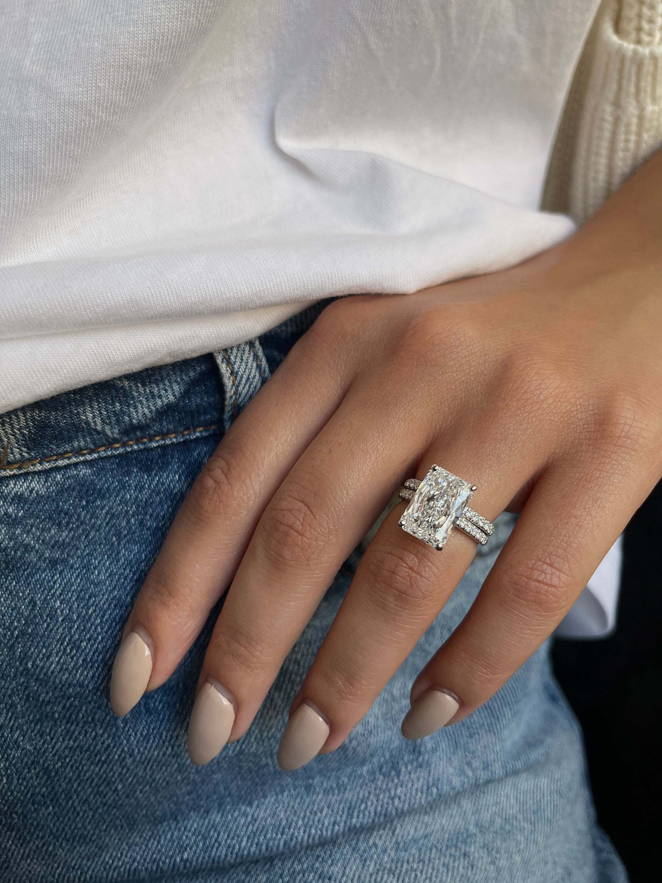 5.75 Carat Total Weight Elongated Radiant Cut Diamond Engagement Ring Set, Matching Diamond Band