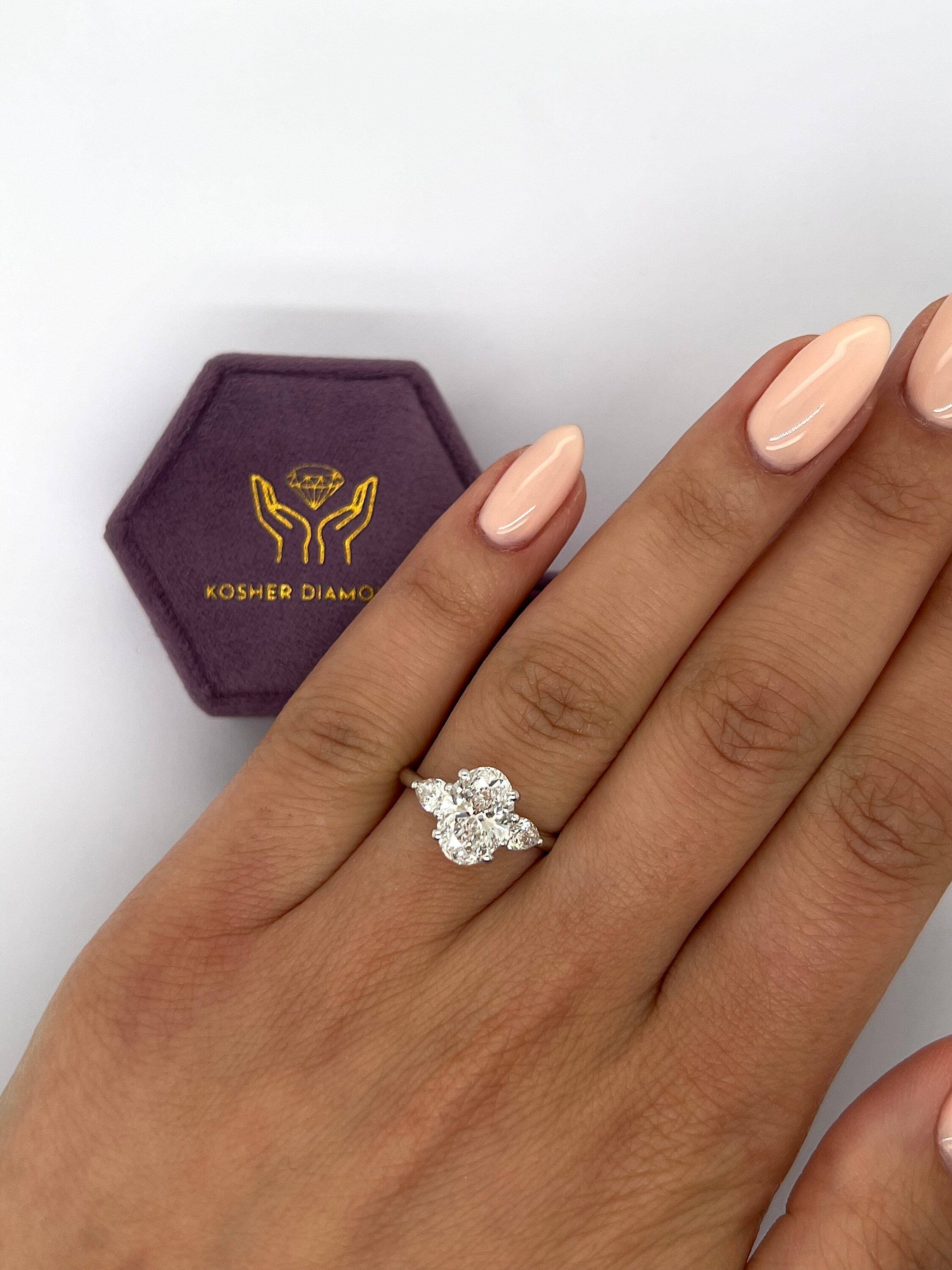 2.5 Carat Oval Cut Three Stone Diamond Engagement Ring, Side Pear Diamonds