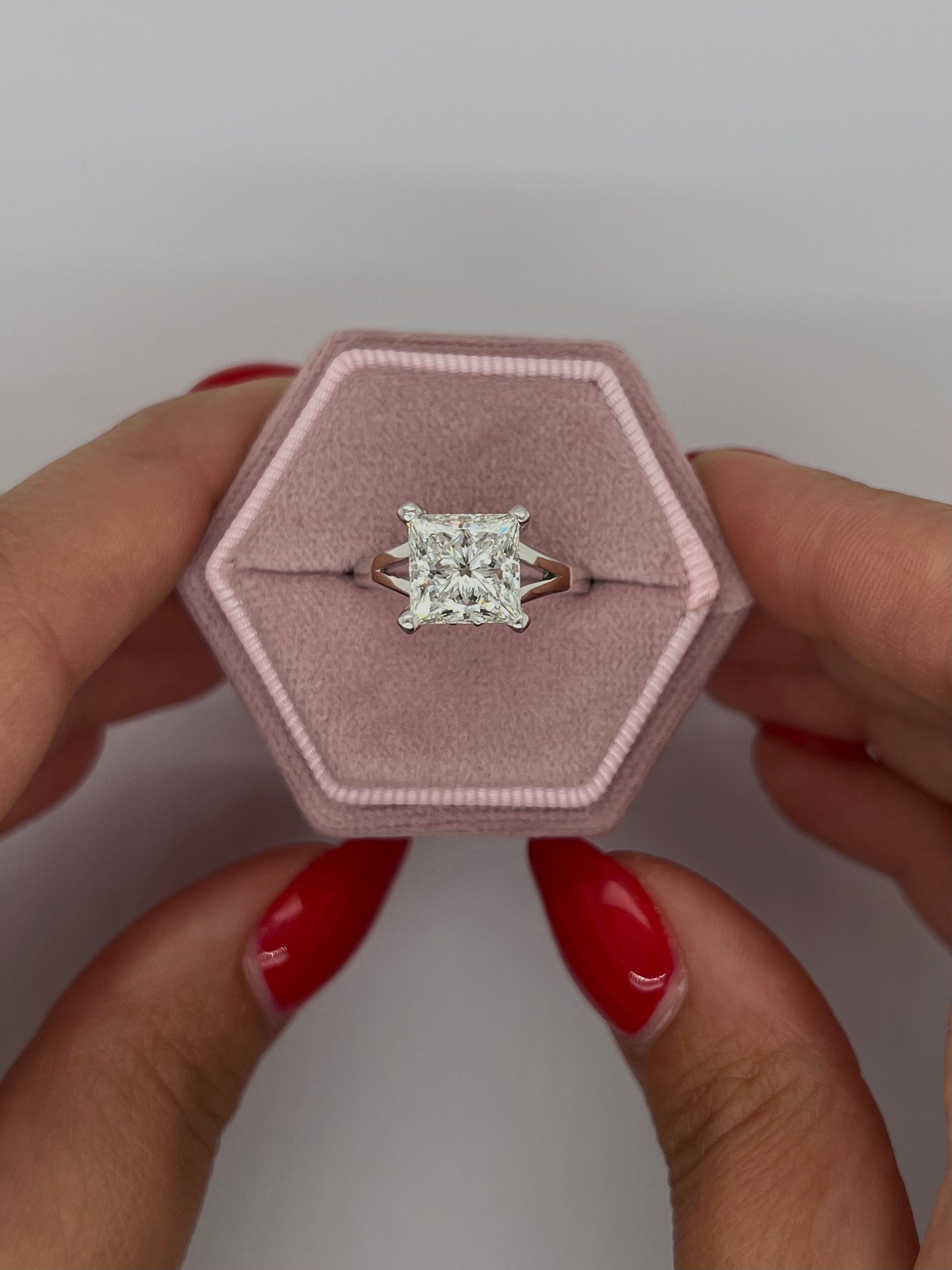 3 Carat Princess Excellent Cut Stylish Solitaire Diamond Engagement Ring
