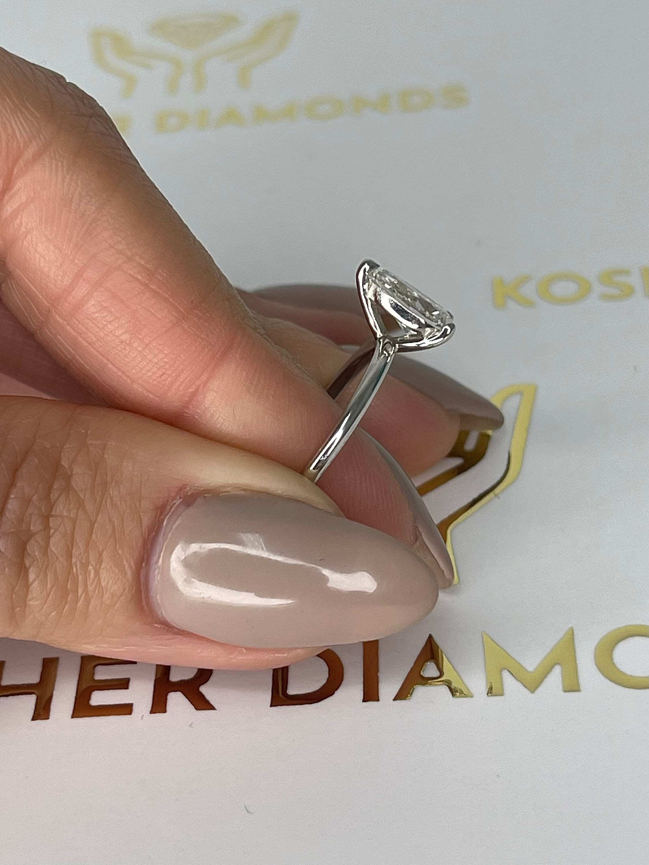 1 Carat Pear Cut Solitaire Diamond Engagement Ring
