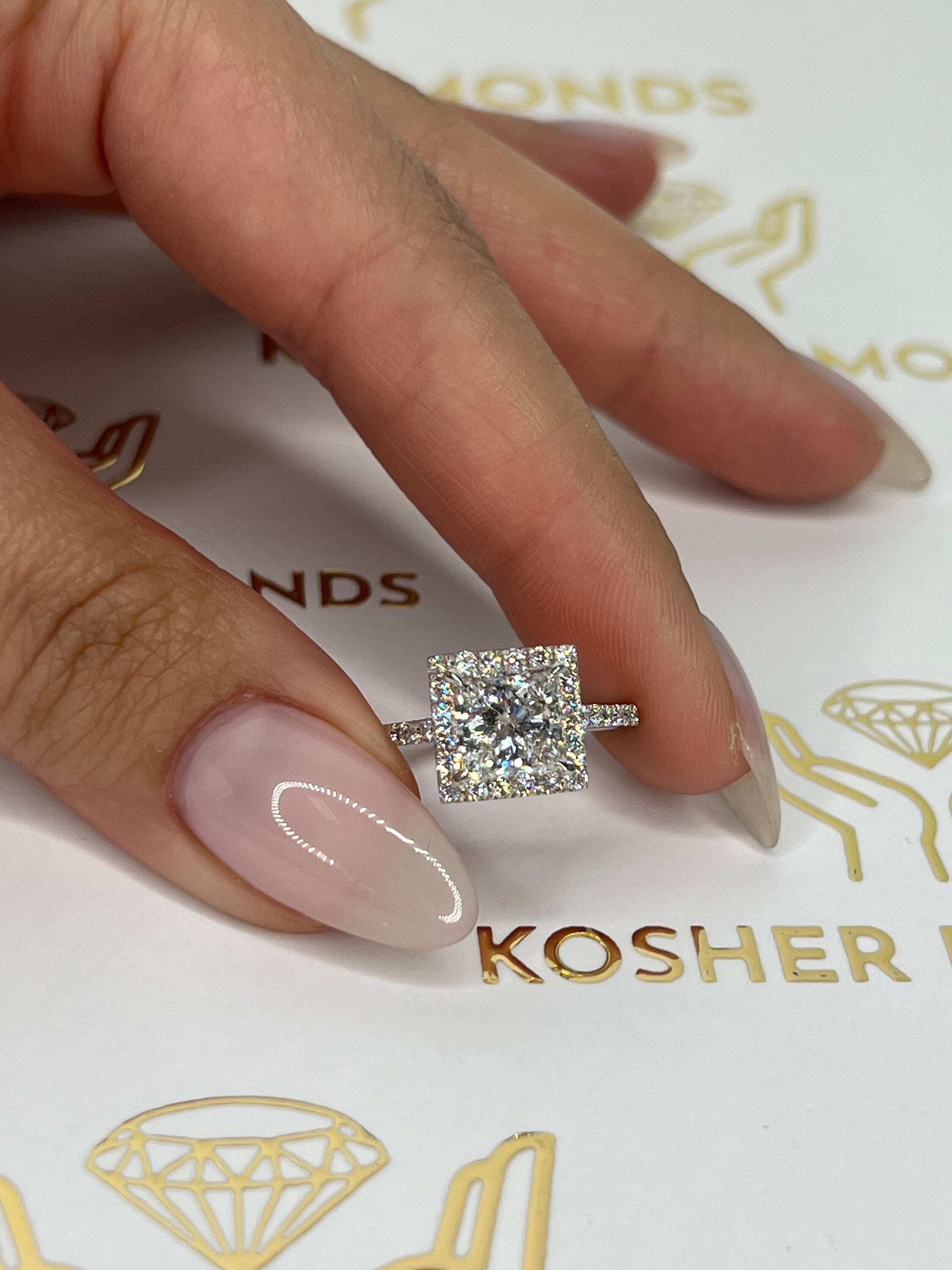 2.5 Carat Princess Excellent Cut Diamond Halo Engagement Ring